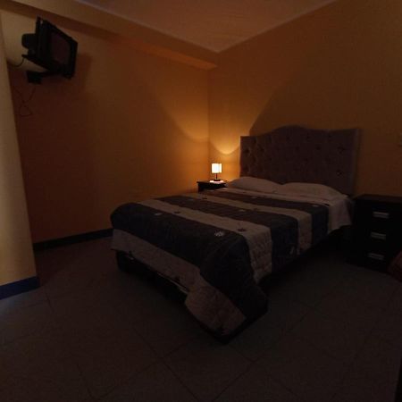 Hostal Madrid Піско Екстер'єр фото